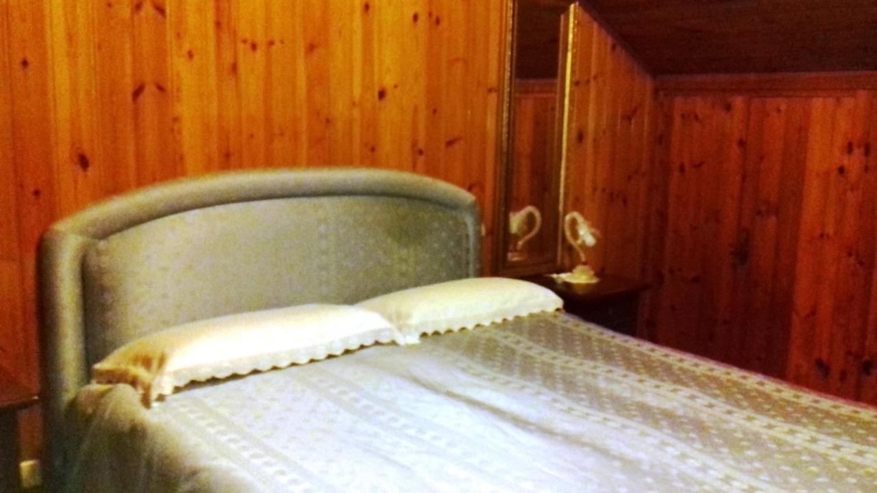 Villa Pineta Borno Esterno foto