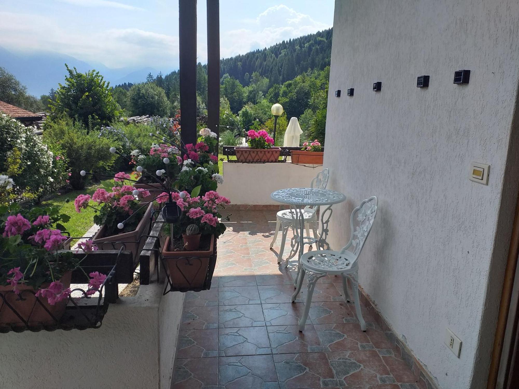 Villa Pineta Borno Esterno foto